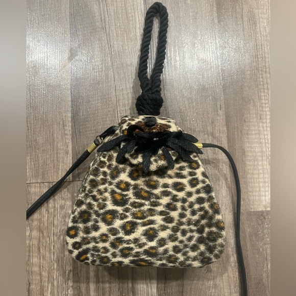 Feathered Head Coquette cheetah animal print pinup mini bag crossbody triangle - Picture 3 of 13